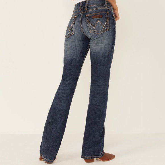 Wrangler Denim - WRANGLER JEANS WOMENS Mae Premium Patch Boot Cut Denim Sz 9x36 EUC
